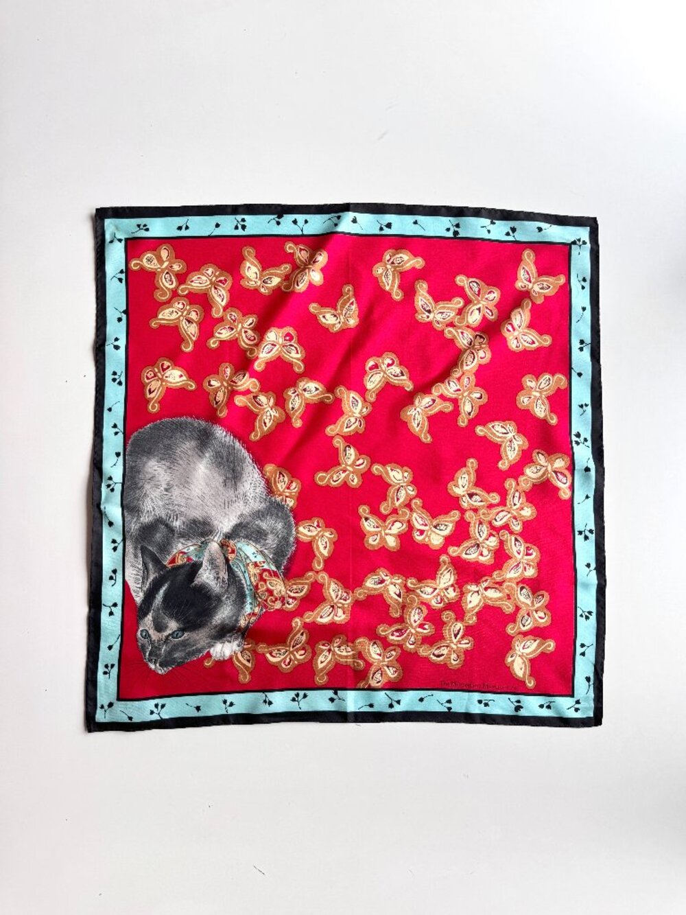 THE METROPOLITAN MUSEUM OF ART Cat Butterfly Silk Twill 21" x 21" Square Scarf